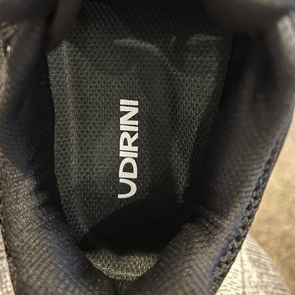 S35. NEW Udirini Women’s Steel Composite Toe Shoes Black/White EU39/US8.5 - Picture 3 of 5